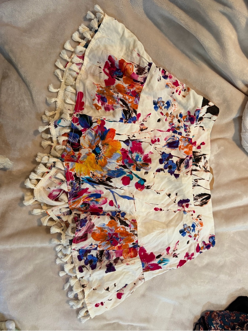 Umgee White Floral Tassel-Trim Shorts with Multicolor Blooms